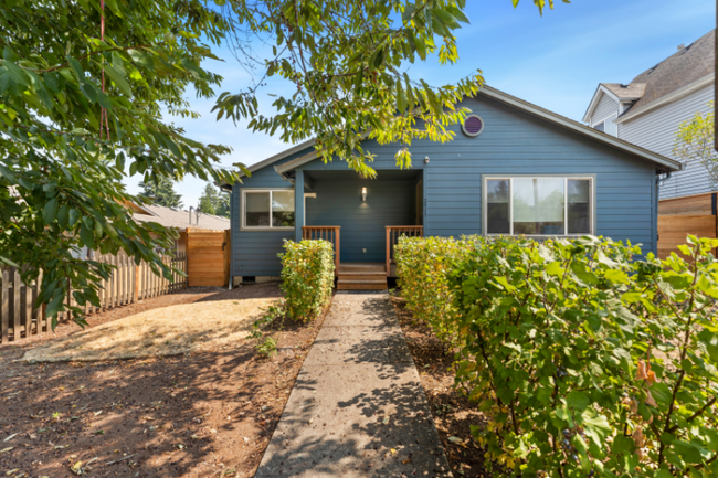 property at 2913 Q St