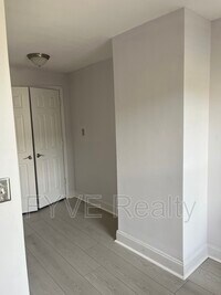 1523 W Pratt St photo'