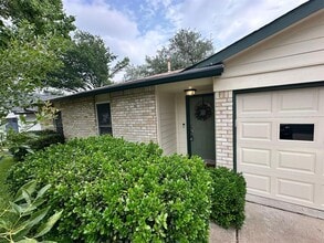 11108 Bending Bough Trail in Austin, TX - Building Photo - Building Photo