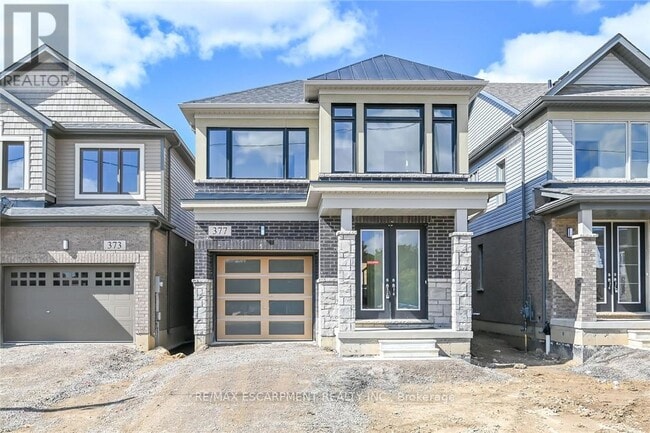 377 Provident Wy in Hamilton, ON - Building Photo - Building Photo