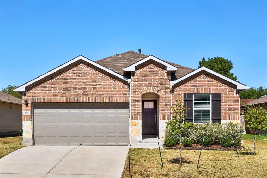 1331 Camden Ln in Lockhart, TX - Building Photo
