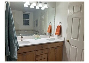 1747 N Pearl St, Unit #203 in Denver, CO - Foto de edificio - Building Photo