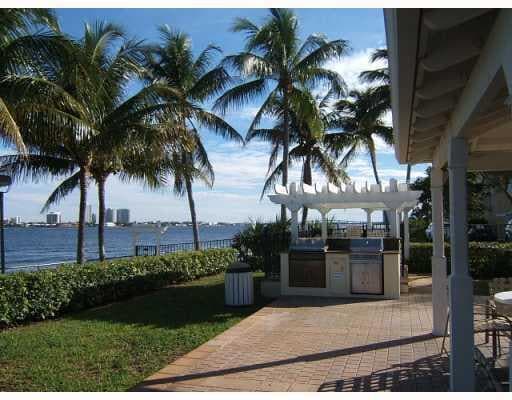 property at 1015 Lake Shore Dr