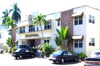 DeepwaterLas Olas Apt. Complex in Fort Lauderdale, FL - Building Photo - Building Photo