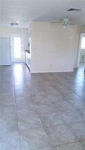 2519 Terry Ln in Sarasota, FL - Building Photo - Building Photo