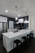 705 Harris Ave in Austin, TX - Building Photo - Building Photo