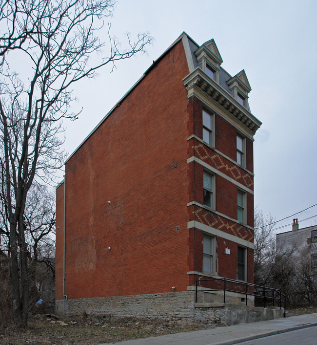 2111 Rice St in Cincinnati, OH - Building Photo - Building Photo