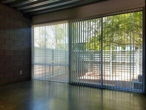 525 E Willetta St in Phoenix, AZ - Building Photo - Building Photo