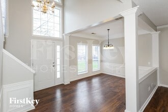 11330 Wagonford Ln in Charlotte, NC - Foto de edificio - Building Photo