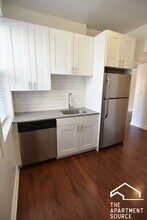 3804 N Pine Grove Ave in Chicago, IL - Building Photo - Building Photo