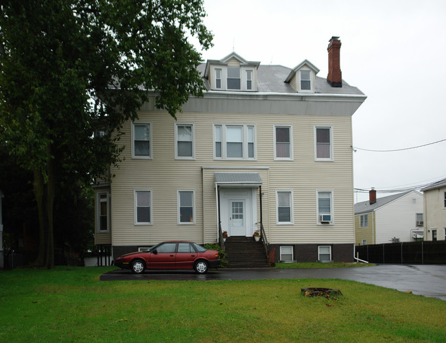 58 Prospect St in Port Chester, NY - Foto de edificio - Building Photo