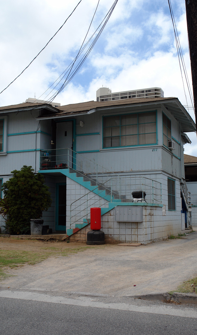 617 Hausten St in Honolulu, HI - Building Photo - Building Photo