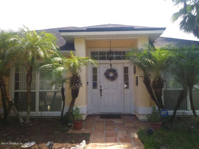 property at 2551 Coachman Lakes Dr