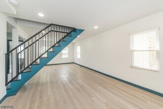 17 Mission St in Montclair, NJ - Building Photo - Building Photo