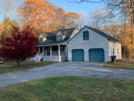 161 Albion Rd in Windham, ME - Building Photo