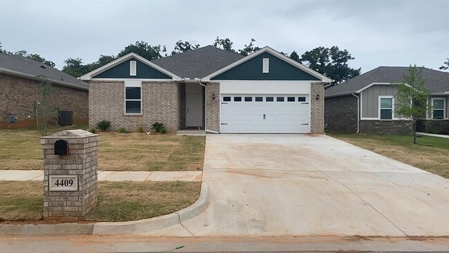 property at 4409 NE 124th St