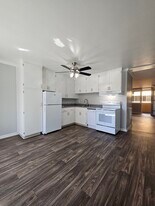 Courtyard Apartments in Redwood City, CA - Building Photo