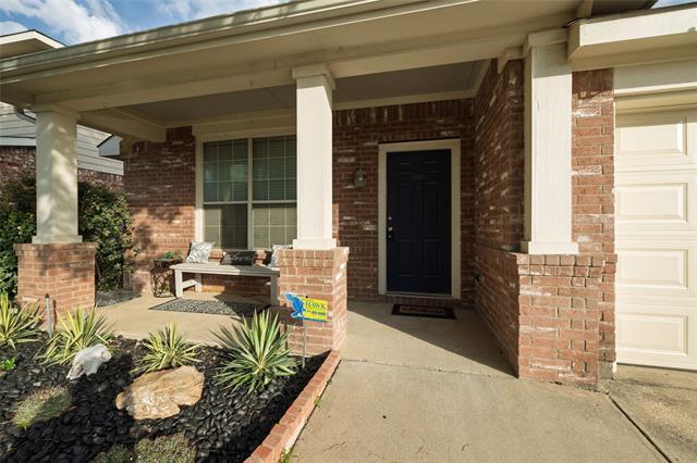9217 Oldwest Trail in Fort Worth, TX - Building Photo - Building Photo