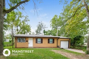 7713 E 51st St in Kansas City, MO - Building Photo