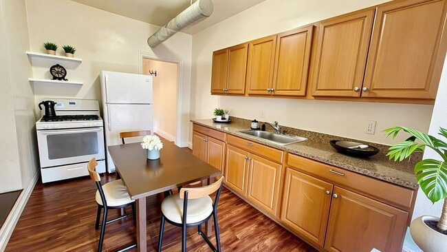 property at 702 W King St