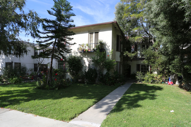 129 S Everett St in Glendale, CA - Building Photo - Building Photo