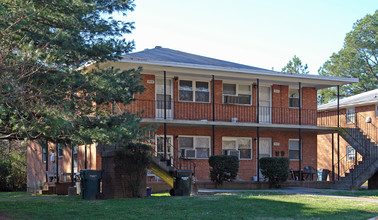 1919-1925 Morehead Ave in Durham, NC - Building Photo - Building Photo