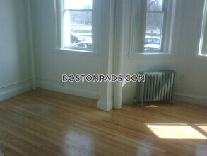 151 Park Dr in Boston, MA - Building Photo - Building Photo