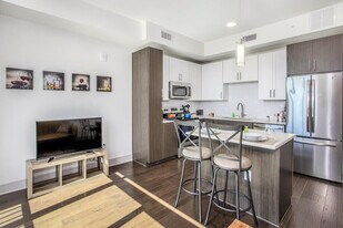 6800 Main St in Houston, TX - Building Photo