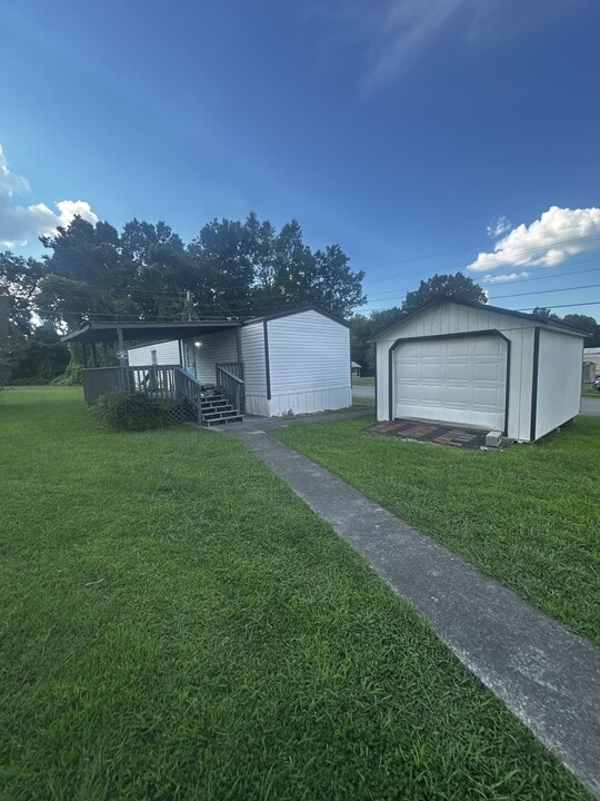377 Lyles Rd SE in Cleveland, TN - Building Photo
