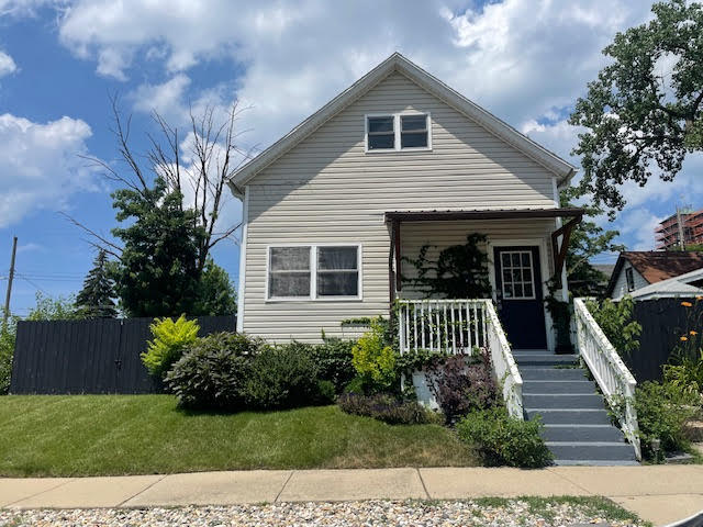 property at 213 W Homer St