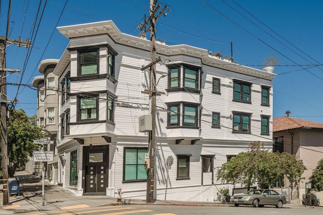 900 Filbert St in San Francisco, CA - Building Photo