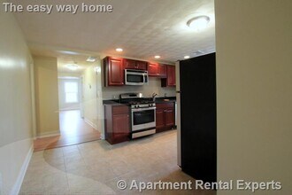 6 Douglass St in Cambridge, MA - Building Photo - Building Photo