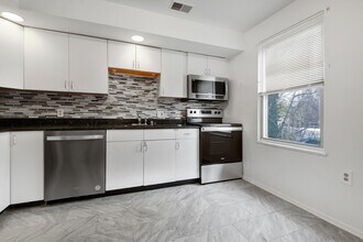 2705 24th St NE in Washington, DC - Building Photo - Building Photo