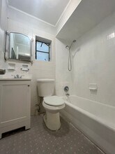 127 Bidwell Ave, Unit 1 in Jersey City, NJ - Foto de edificio - Building Photo