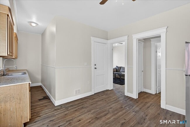 82 Gilbert St in West Haven, CT - Building Photo - Building Photo