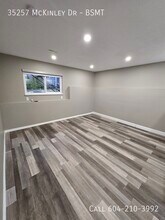 35257 McKinley Dr in Abbotsford, BC - Building Photo - Building Photo