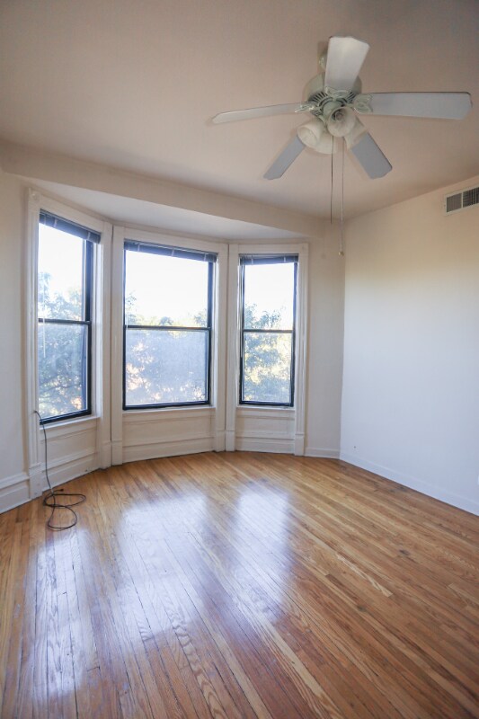 703 W Willow St in Chicago, IL - Building Photo - Building Photo