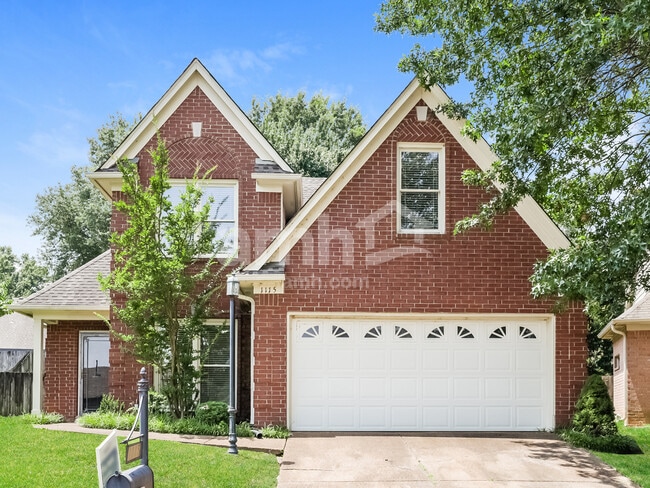 property at 1115 Hunters Green Cir S