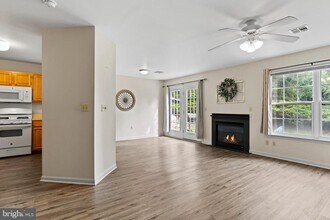 149 Cardinal Ln in Hummelstown, PA - Building Photo - Building Photo
