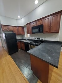 1802 W Diamond St - 6