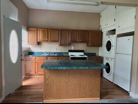 1004 W North St in Muncie, IN - Building Photo