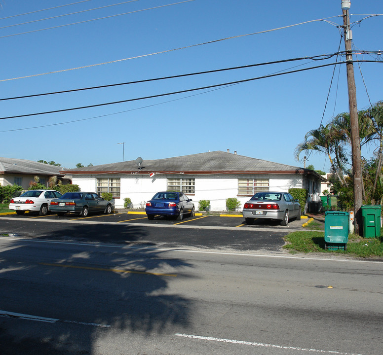 1759 NW 55th Ave in Fort Lauderdale, FL - Building Photo