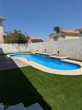 3572 Tobel Spring Dr in Las Vegas, NV - Building Photo - Building Photo