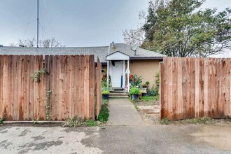 3600 41st Ave in Sacramento, CA - Foto de edificio - Building Photo