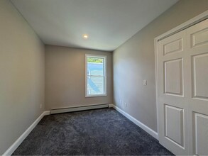 118 Western Ave in Auburn, ME - Building Photo - Building Photo