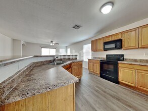 11210 W Rio Vista Ln in Avondale, AZ - Building Photo - Building Photo