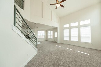 7113 Sienna Rouge Path in Austin, TX - Building Photo - Building Photo