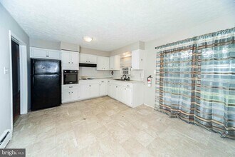 30 Apple Ave in Pemberton Township, NJ - Building Photo - Building Photo