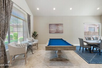 6419 E Betty Elyse Ln in Scottsdale, AZ - Foto de edificio - Building Photo
