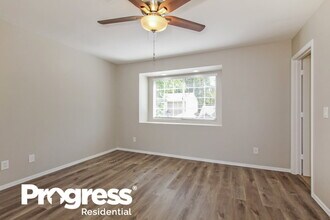 3552 E Le Marche Ave in Phoenix, AZ - Building Photo - Building Photo